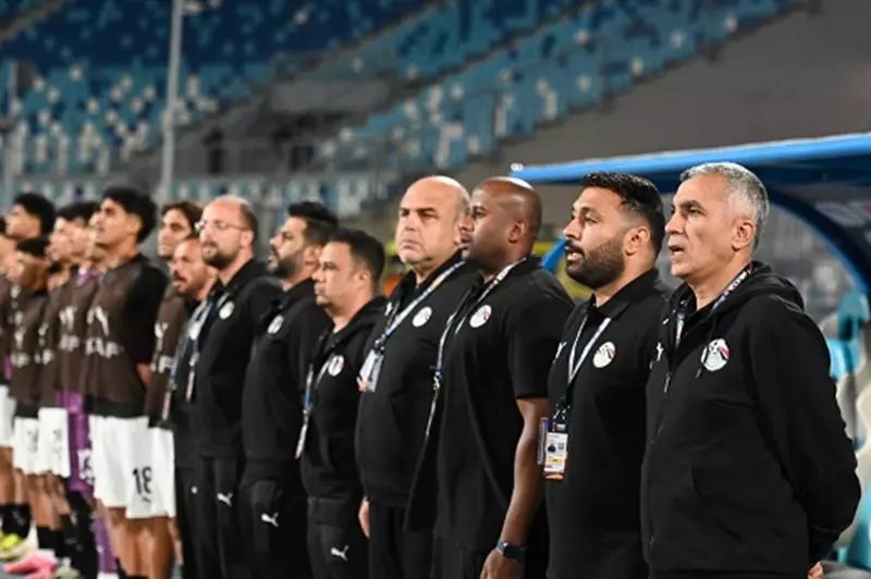 أسامة نبيه وحمادة أنور يتجهان إلى تشيلي لحضور قرعة كأس العالم للشباب