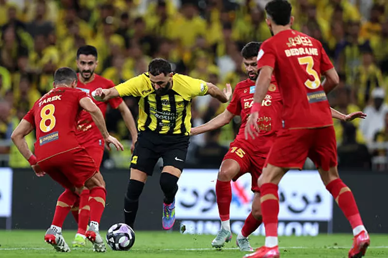 طارق حامد يقود ضمك في نهاية الموسم بخسارة أمام الاتحاد بالدوري السعودي