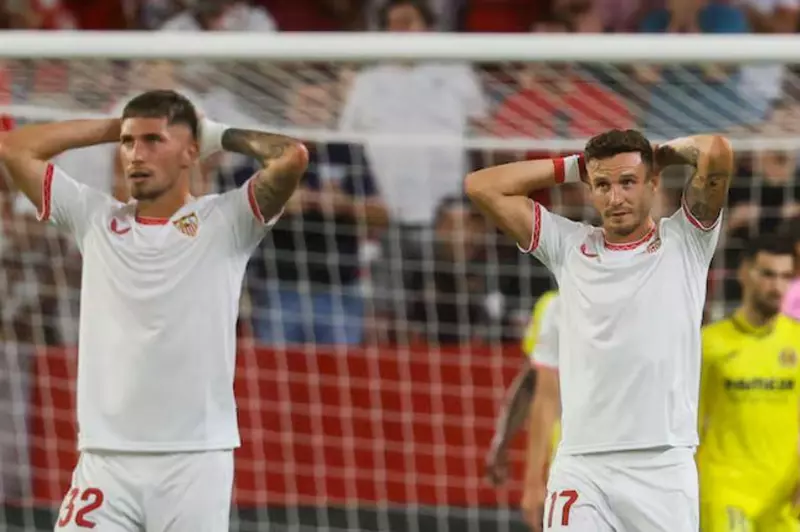 فياريال يختتم موسمه بانتصار معنوي على إشبيلية ويضمن تأهله إلى دوري أبطال أوروبا