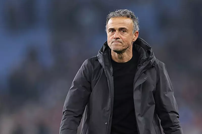 لويس إنريكي يدعو لاعبي سان جيرمان لصنع التاريخ قبل المباراة النهائية لدوري الأبطال