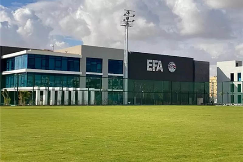 اتحاد كرة القدم يحدد معايير التدريب للمشاركين في البطولات المحلية