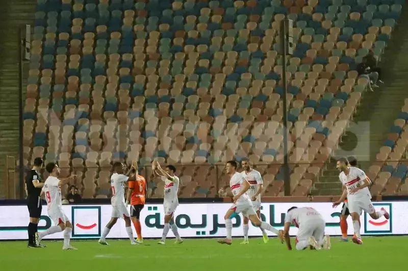 احتفال بأسلوب صلاح ونهاية حلم غير مُحقق: استعراض لأبرز لقطات مباراة الزمالك وفاركو (صور)