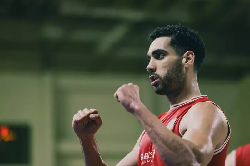 الأهلي يتوج بلقب دوري السوبر الثامن بفوز مثير على الاتحاد بثلاثية حاسمة
