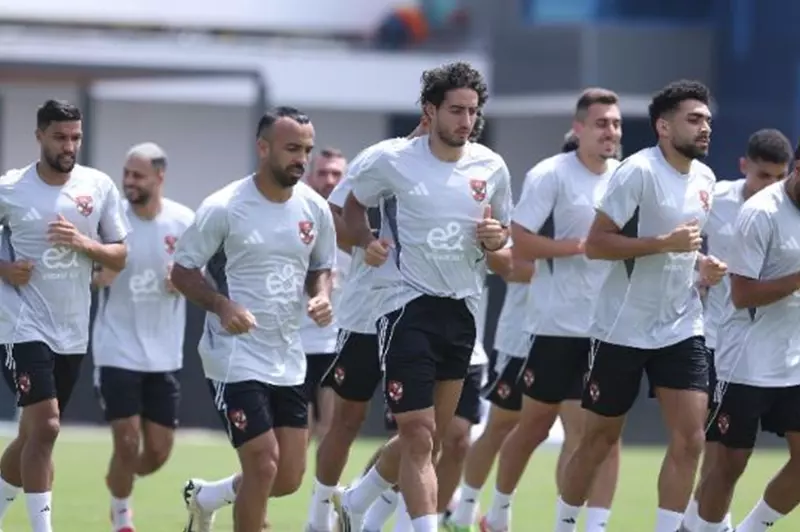 الأهلي يواصل تدريباته: محاضرة ريبييرو وجلسات فنية وبدنية للاعبين