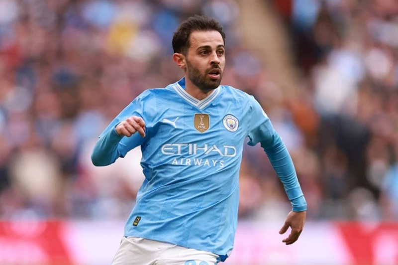 الهلال يخطط لضم برناردو سيلفا لتعزيز صفوفه