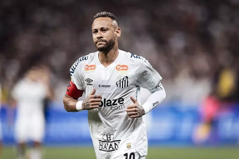 باتشوكا يستعد لضم نيمار في كأس العالم للأندية قبل مواجهة الأهلي