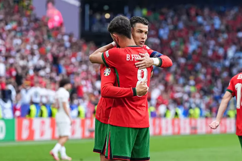 برونو فرنانديز: تتويج دوري الأمم يمنح الفوز مع البرتغال طعماً فريداً