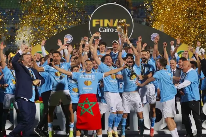 بيراميدز يعبر عن شكره للرئيس السيسي ويثمن دعم الدولة بعد إحراز لقب دوري الأبطال التاريخي