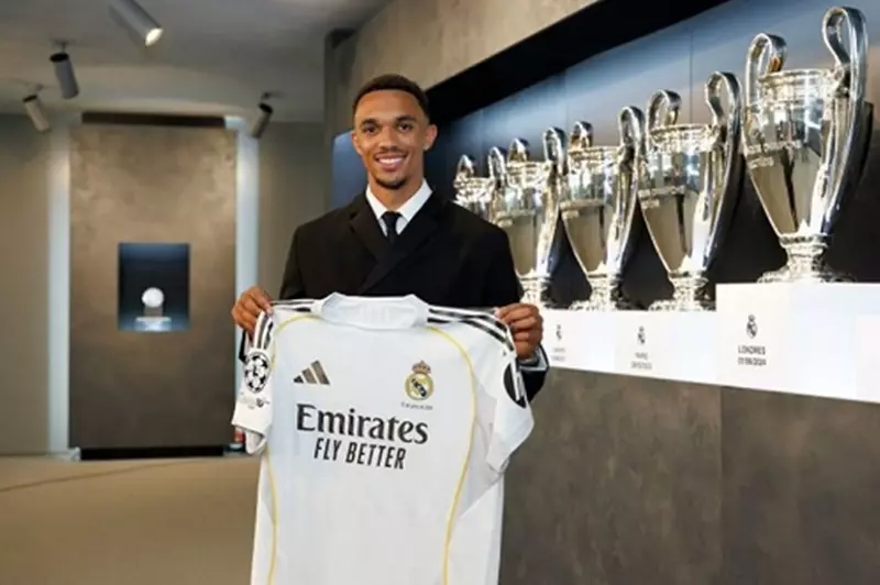 تألق أرنولد في أول مباراة له مع ريال مدريد: حديث باللغة الإسبانية واستعراض لهدف برشلونة