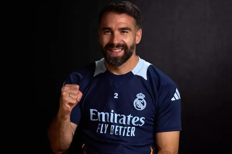 كارفخال: طموح ريال مدريد في التتويج بكأس العالم للأندية ومستقبل الدوري الأمريكي يعتبر خياراً مطروحاً