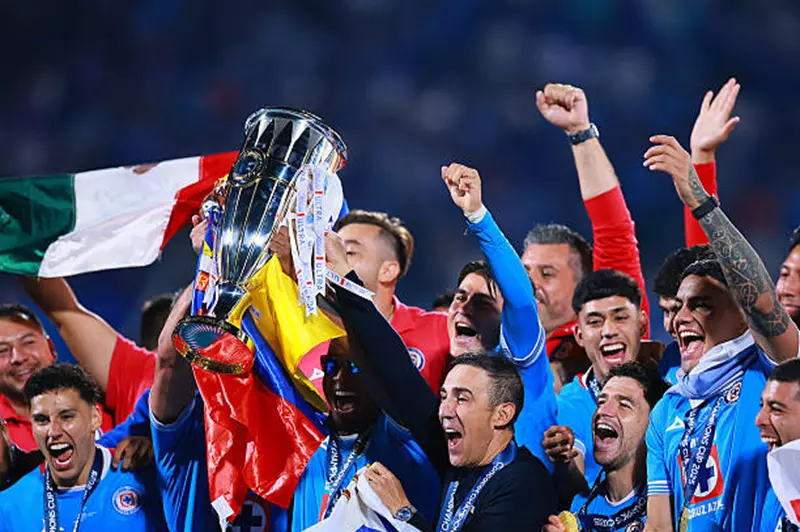 <p><strong>كروز أزول يتأهل كخامس الأبطال لكأس إنتركونتيننتال 2025 بعد موقعة كوبا ليبرتادوريس</strong></p>