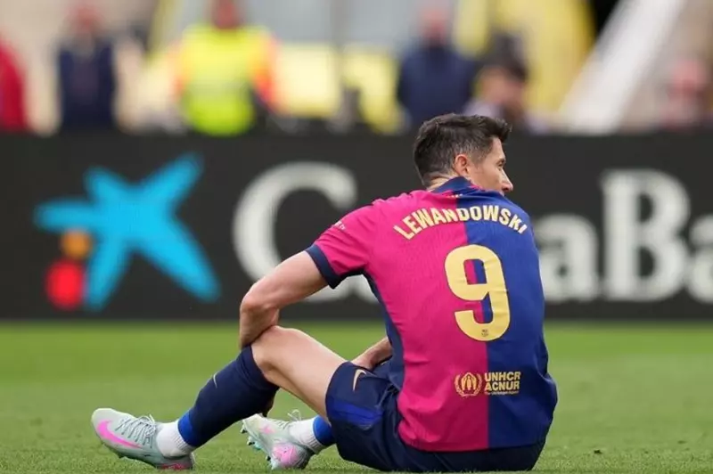 ليvandowski يؤكد استمراره مع برشلونة: ألتزم بالبقاء في النادي