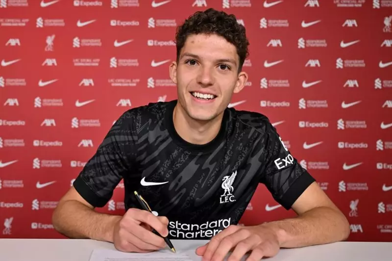 ليفربول يعلن رسميًا انضمام الحارس أرمين بيكسي إلى صفوفه