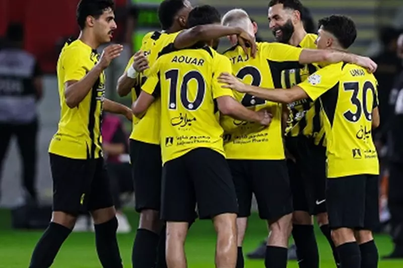 مدافع الاتحاد يترقب عرض تجديد عقده بشكل احترافي حصري