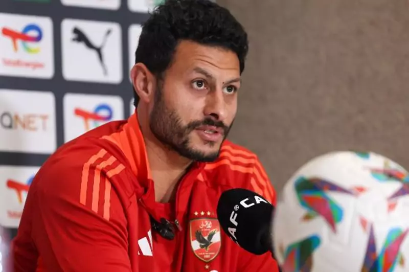 من القاهرة إلى ميامي: الشناوي يشعل حماس جماهير الأهلي قبل الرحلة إلى أمريكا