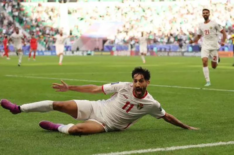 يزن النعيمات يكشف تفاصيل مفاوضات الزمالك: غياب الخشية من الله هو الدافع